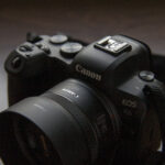 カメラを持って街に出かけよう。EOS R6とRF 50mm F1.8を持ち歩いて
